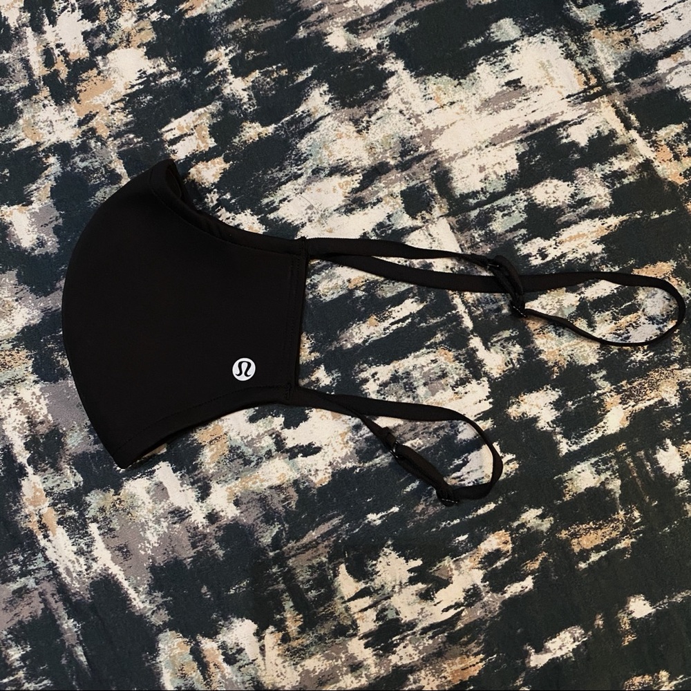 BRAN NEW Lululemon Double Strap Face Mask